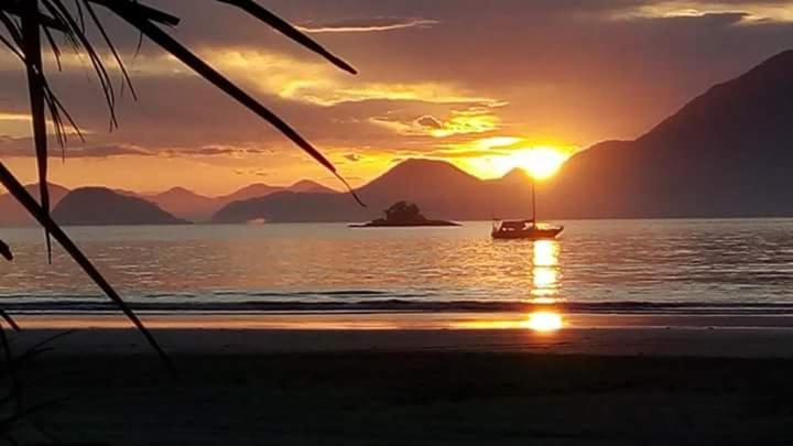 Suite A Beira Mar Em Ubatuba-Sp Eksteriør bilde